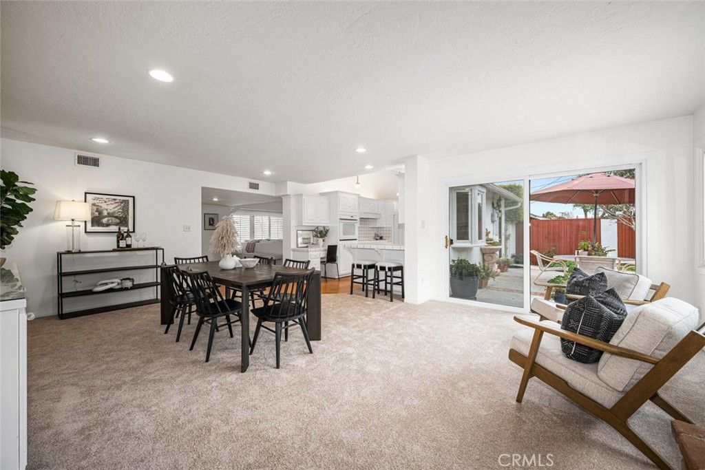 Image 18 of property listing at 2692 Salmon Drive, Rossmoor, CA 90720