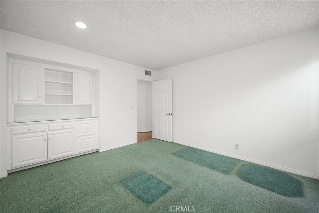 Image 39 of property listing at 2692 Salmon Drive, Rossmoor, CA 90720