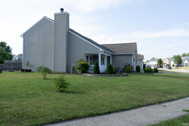 1819 Clifty Parkway, Fort Wayne, IN 46808