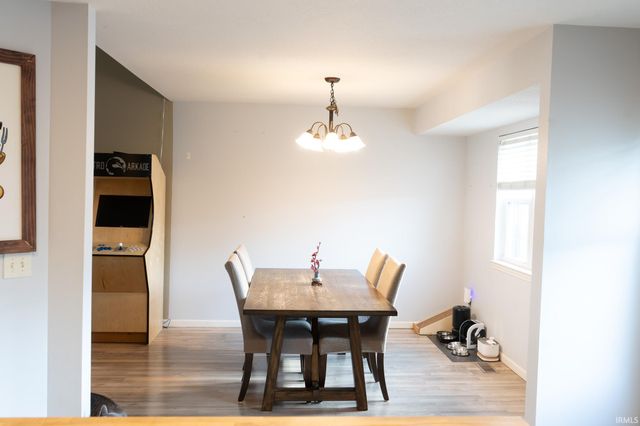 1819 Clifty Parkway, Fort Wayne, IN 46808