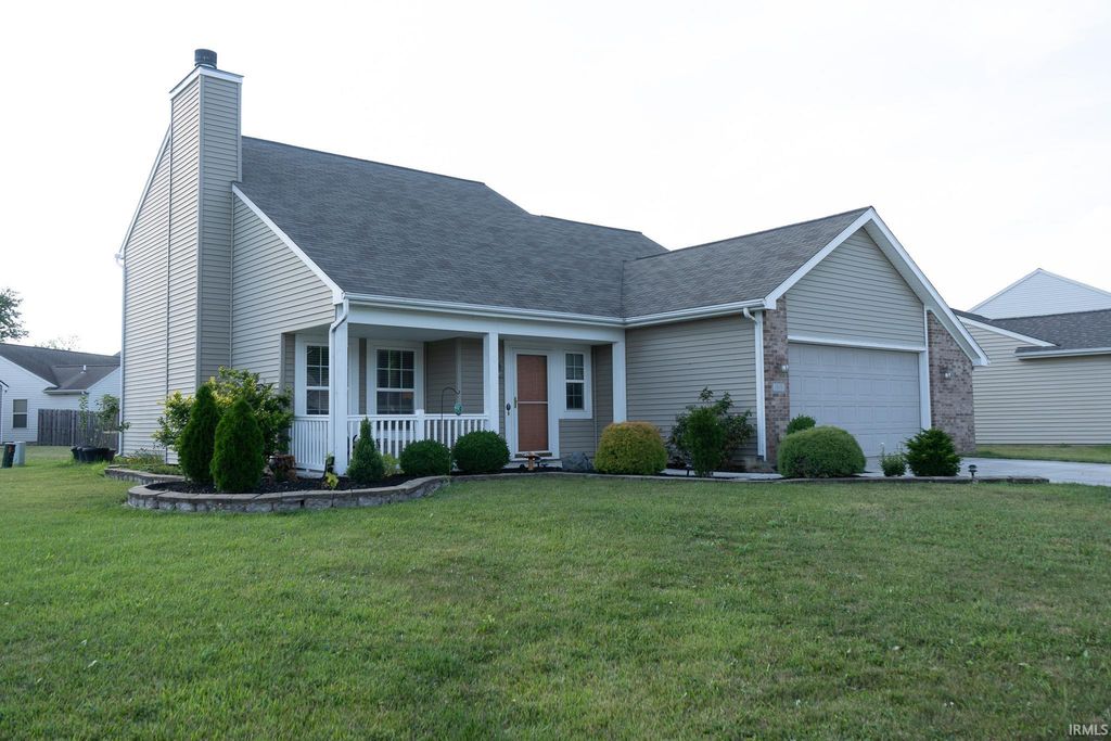 1819 Clifty Parkway, Fort Wayne, IN 46808