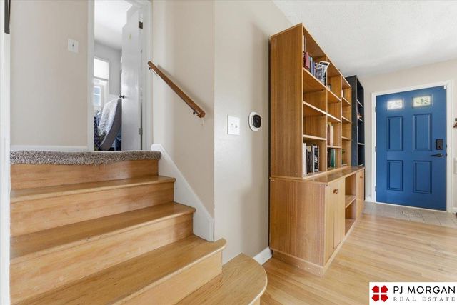 6315 Pacific Street, Omaha, NE 68106