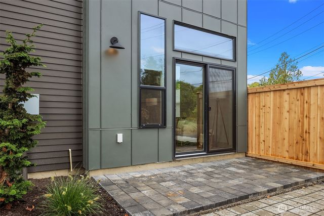 4100 30th Avenue S, Seattle, WA 98108