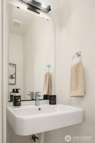 4100 30th Avenue S, Seattle, WA 98108