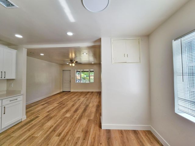 617 NE 8TH Avenue, Boynton Beach, FL 33435