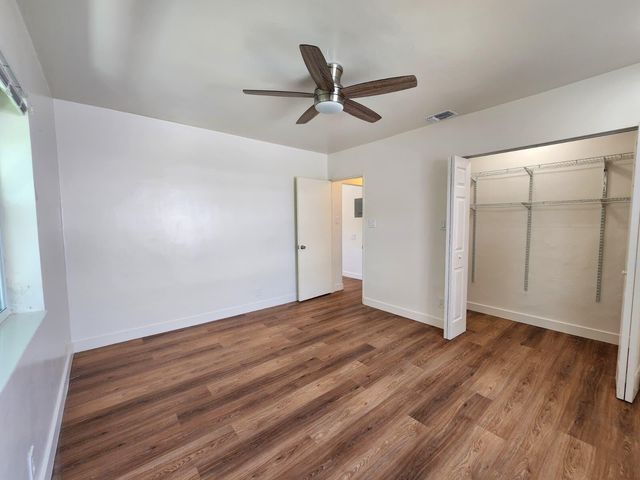 617 NE 8TH Avenue, Boynton Beach, FL 33435