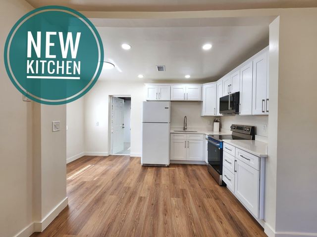 617 NE 8TH Avenue, Boynton Beach, FL 33435