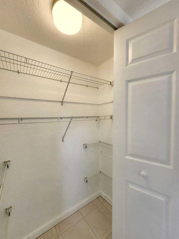 617 NE 8TH Avenue, Boynton Beach, FL 33435