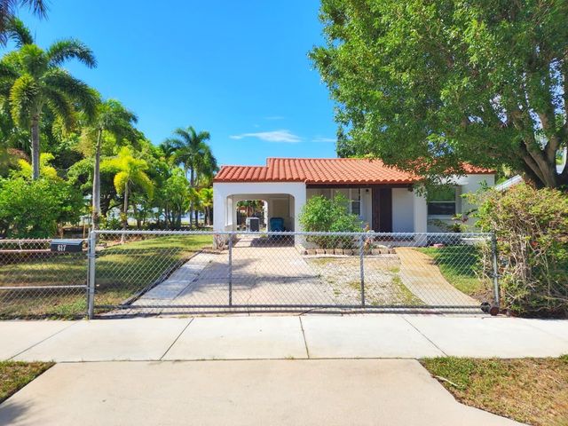 617 NE 8TH Avenue, Boynton Beach, FL 33435