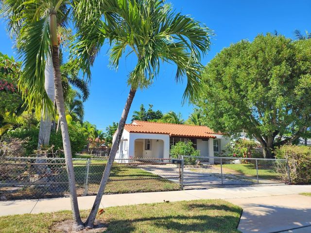 617 NE 8TH Avenue, Boynton Beach, FL 33435