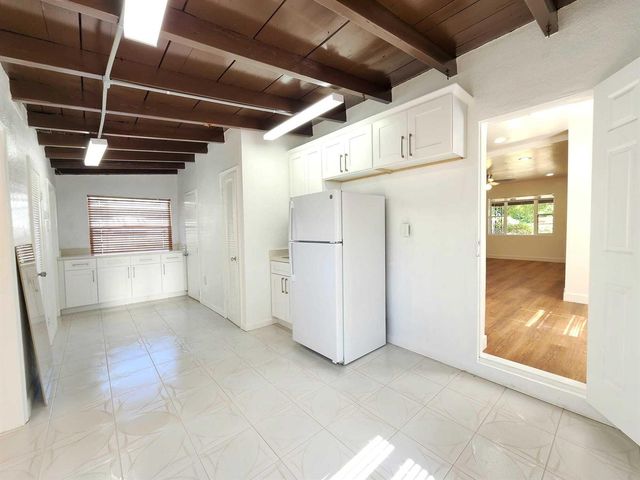 617 NE 8TH Avenue, Boynton Beach, FL 33435