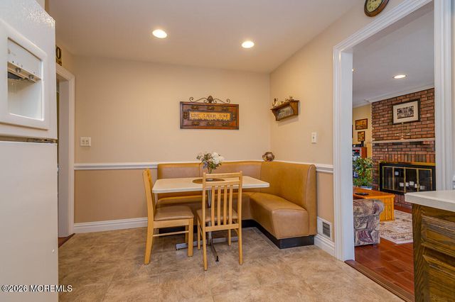 25 Whitney Drive, Marlboro, NJ 07746