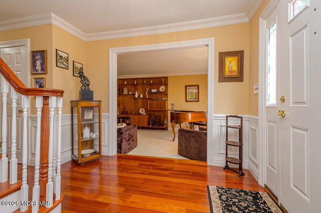 25 Whitney Drive, Marlboro, NJ 07746