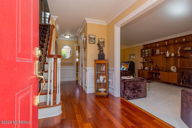 25 Whitney Drive, Marlboro, NJ 07746