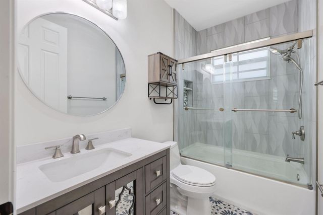 461 Pumpkin Drive, Palm Beach Gardens, FL 33410