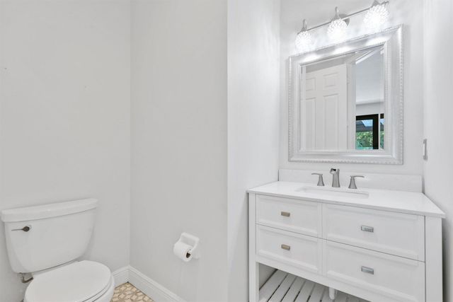 461 Pumpkin Drive, Palm Beach Gardens, FL 33410