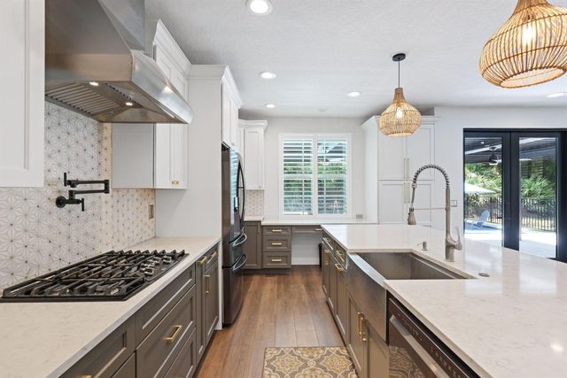 461 Pumpkin Drive, Palm Beach Gardens, FL 33410