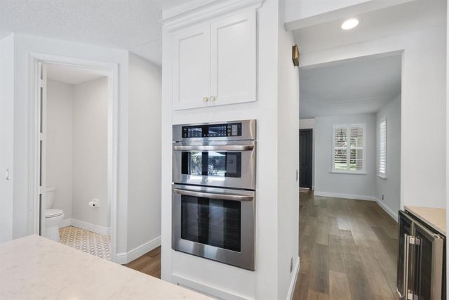 461 Pumpkin Drive, Palm Beach Gardens, FL 33410