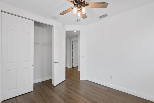 461 Pumpkin Drive, Palm Beach Gardens, FL 33410