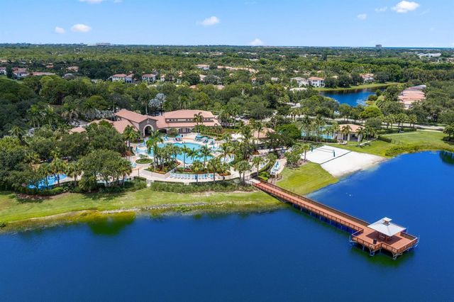461 Pumpkin Drive, Palm Beach Gardens, FL 33410