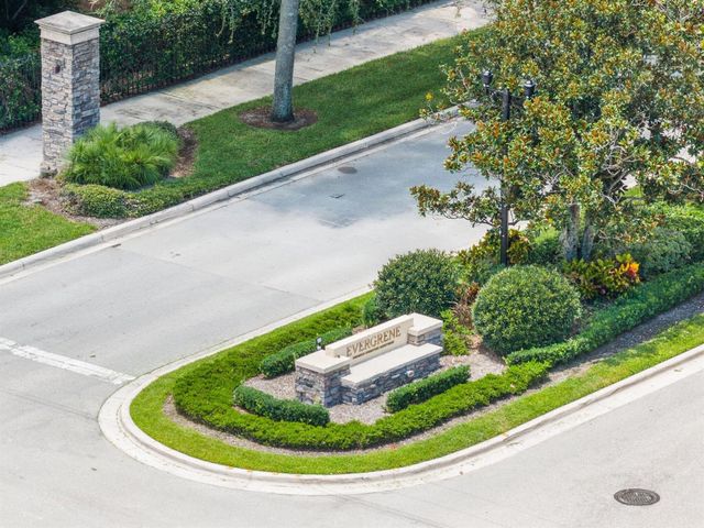 461 Pumpkin Drive, Palm Beach Gardens, FL 33410