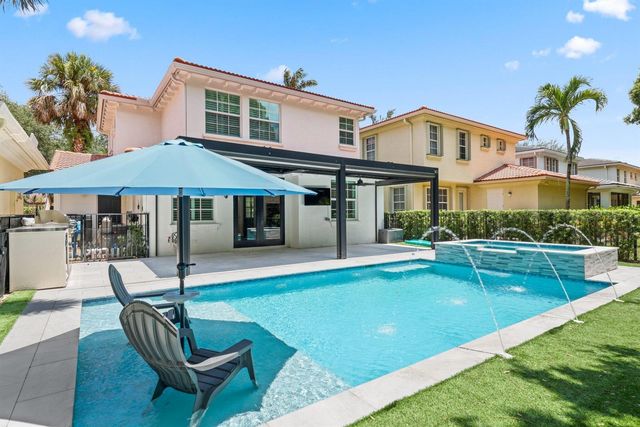 461 Pumpkin Drive, Palm Beach Gardens, FL 33410