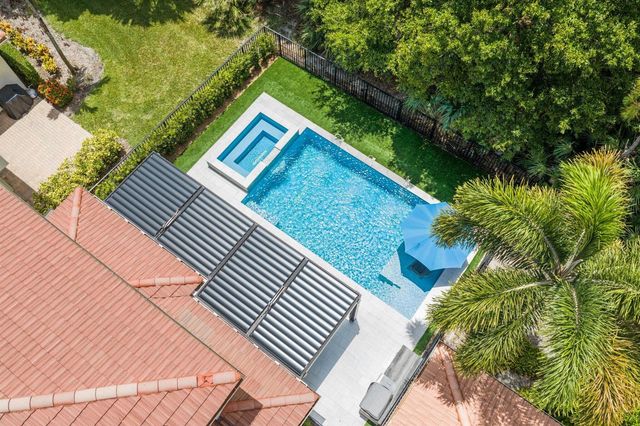 461 Pumpkin Drive, Palm Beach Gardens, FL 33410