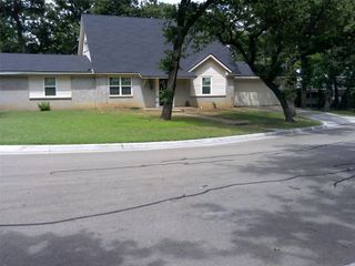 4509 Burke Road, Fort Worth, TX 76119