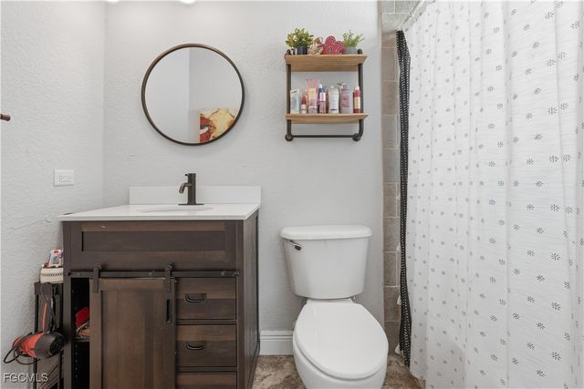 12751 Palmetto Pines DR, Cape Coral, FL 33909