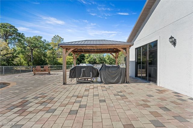 12751 Palmetto Pines DR, Cape Coral, FL 33909