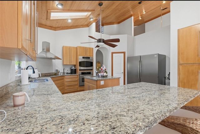 12751 Palmetto Pines DR, Cape Coral, FL 33909