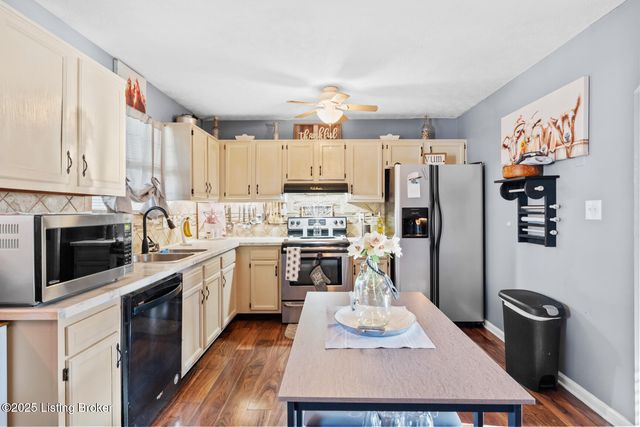 1108 Palisades Dr, Frankfort, KY 40601