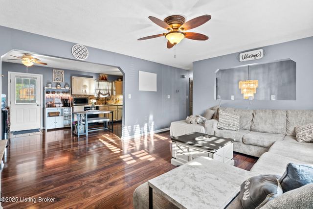 1108 Palisades Dr, Frankfort, KY 40601