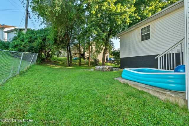 1108 Palisades Dr, Frankfort, KY 40601