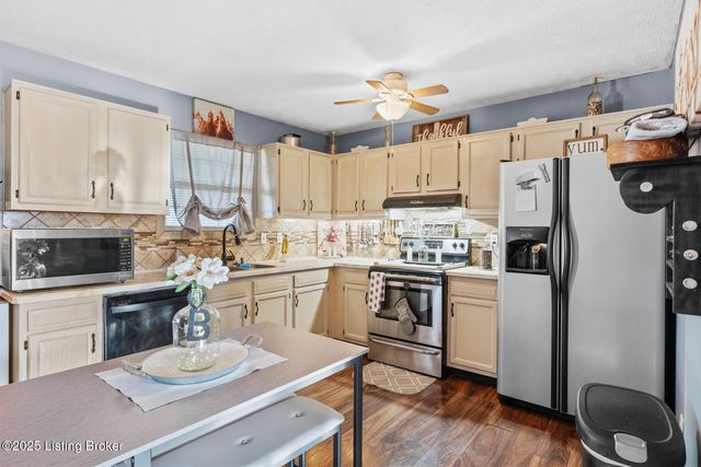 1108 Palisades Dr, Frankfort, KY 40601
