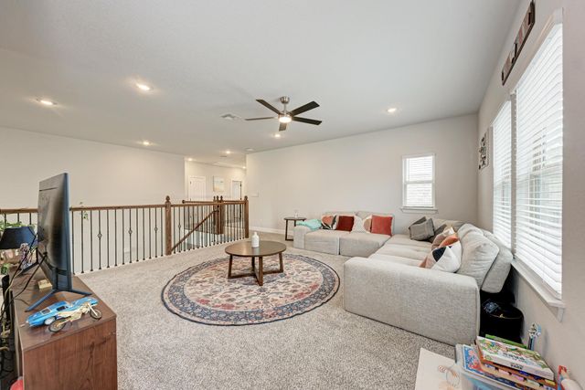 1105 White Daisy LN, Georgetown, TX 78628