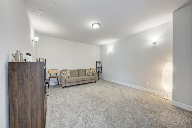 1105 White Daisy LN, Georgetown, TX 78628