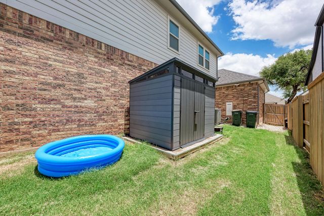 1105 White Daisy LN, Georgetown, TX 78628