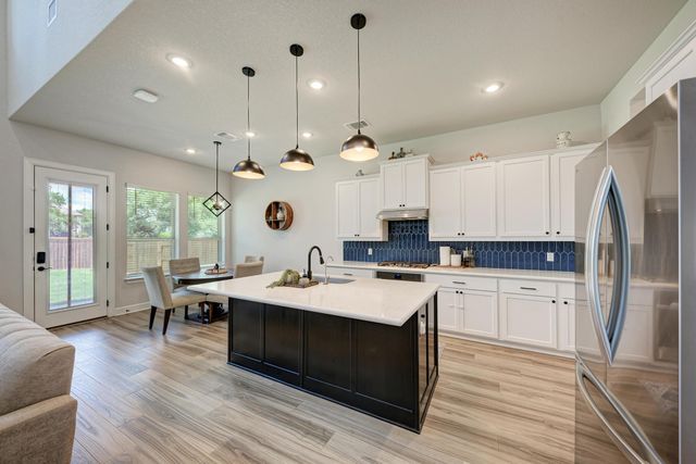 1105 White Daisy LN, Georgetown, TX 78628