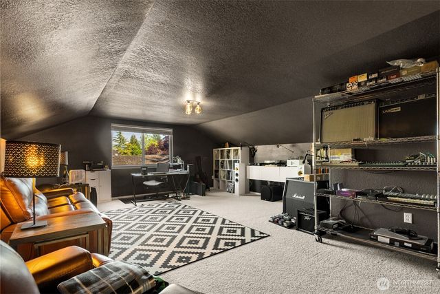 14211 SE 162nd Place, Renton, WA 98058