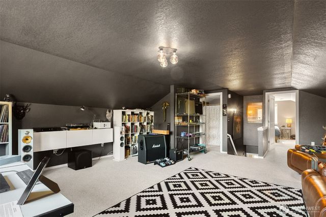 14211 SE 162nd Place, Renton, WA 98058
