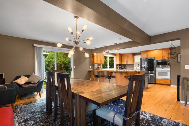 14211 SE 162nd Place, Renton, WA 98058