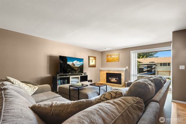 14211 SE 162nd Place, Renton, WA 98058