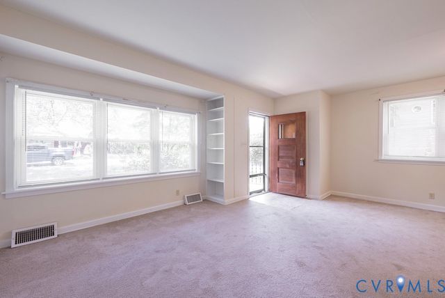 14616 Rivermont Rd, Chester, VA 23836
