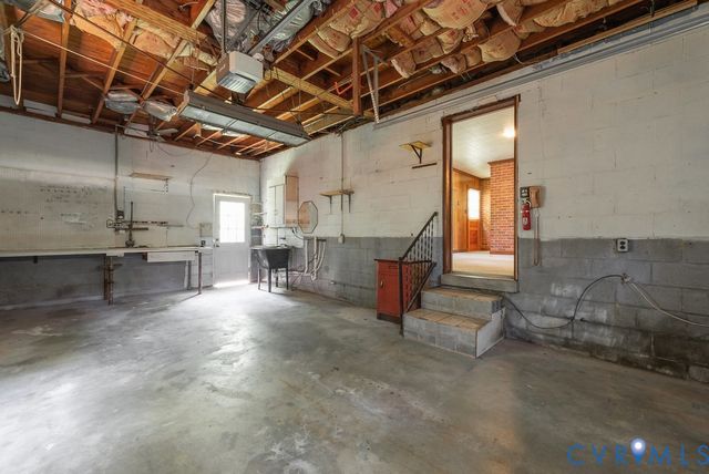 14616 Rivermont Rd, Chester, VA 23836