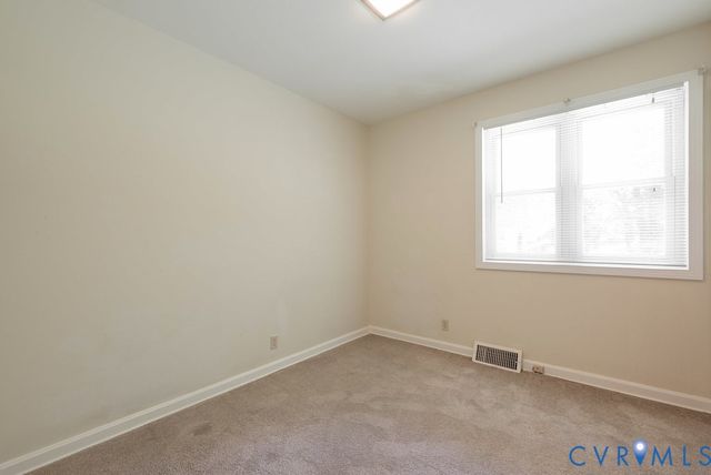 14616 Rivermont Rd, Chester, VA 23836