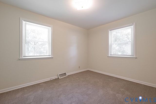 14616 Rivermont Rd, Chester, VA 23836