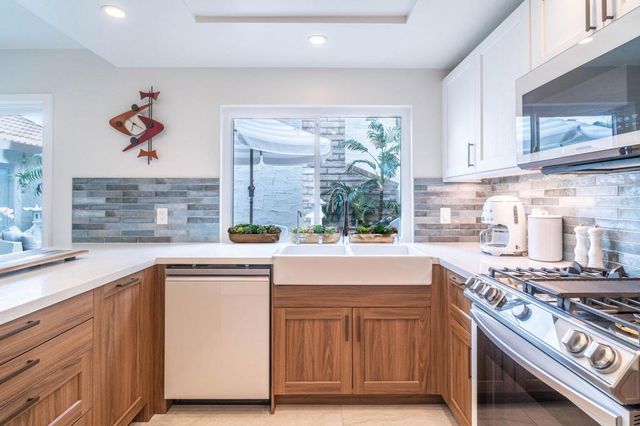 2234 S Linden Way E, Palm Springs, CA 92264