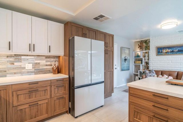 2234 S Linden Way E, Palm Springs, CA 92264