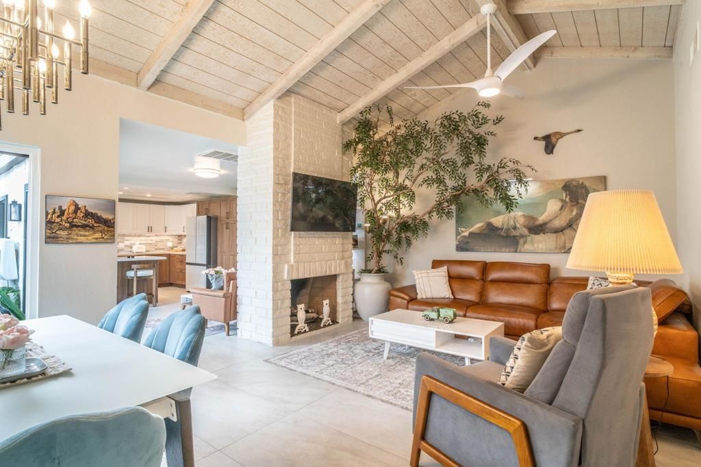 2234 S Linden Way E, Palm Springs, CA 92264